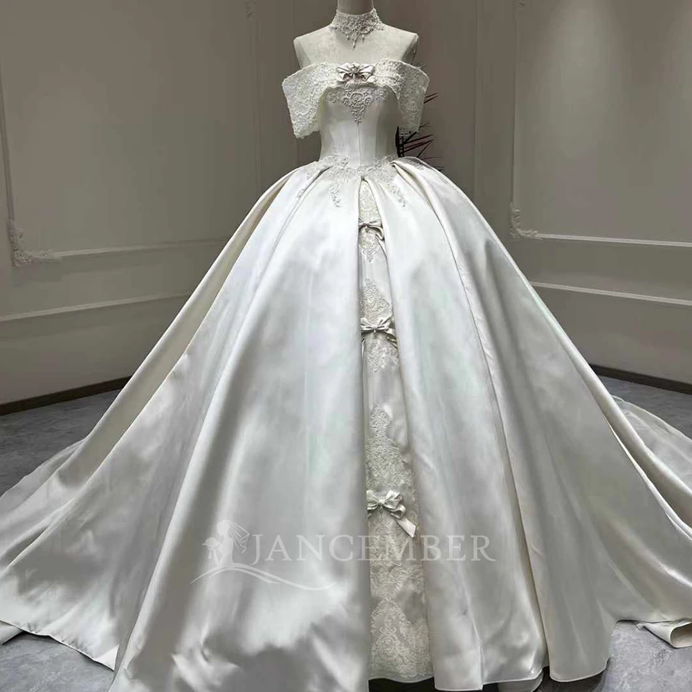 

Bridal Wedding Dress High-end French Heavy Industry High-end Texture Trailing Short Sleeved Fugitive Princess Customized