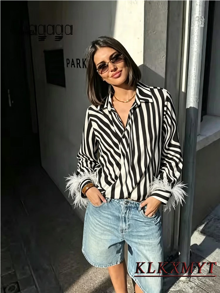 

Women Fashion Striped Shirts Feather Decoration Loose Laple Single-breasted Full Sleeve Office Leisure Shirts Holiday New