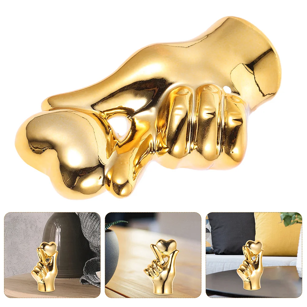 

Golden Ceramic Hearts Hands Statue Set for Modern Home Decor Elegant Bookshelf Coffee Table Desktop Aesthetic Interior Design