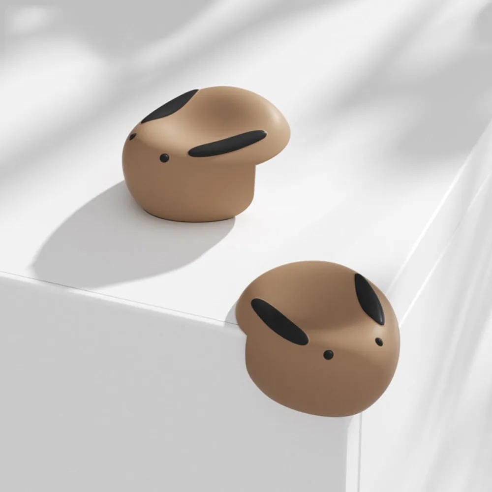 

4 шт., новые мягкие защитные уголки для стола с кроликом, самоклеящиеся силиконовые защитные уголки с героями мультфильмов, мягкие милые защитные ограждения для краев, безопасность ребенка