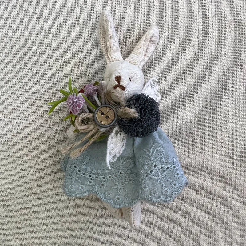 Johnature Animal Sweet Mori Lace Skirt Bunny Brooch New Vintage Versatile Cute Corsage Women\'s Accessories Cartoon Pin Brooch