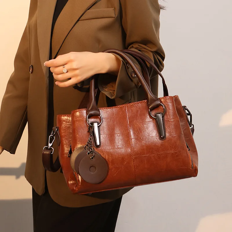 

Genuine Leather Crocodile Pattern Tote Bag for Women, Vintage Oil Wax Leather Handbag, Large Capacity Commuter Shoulder Crossbody Bag