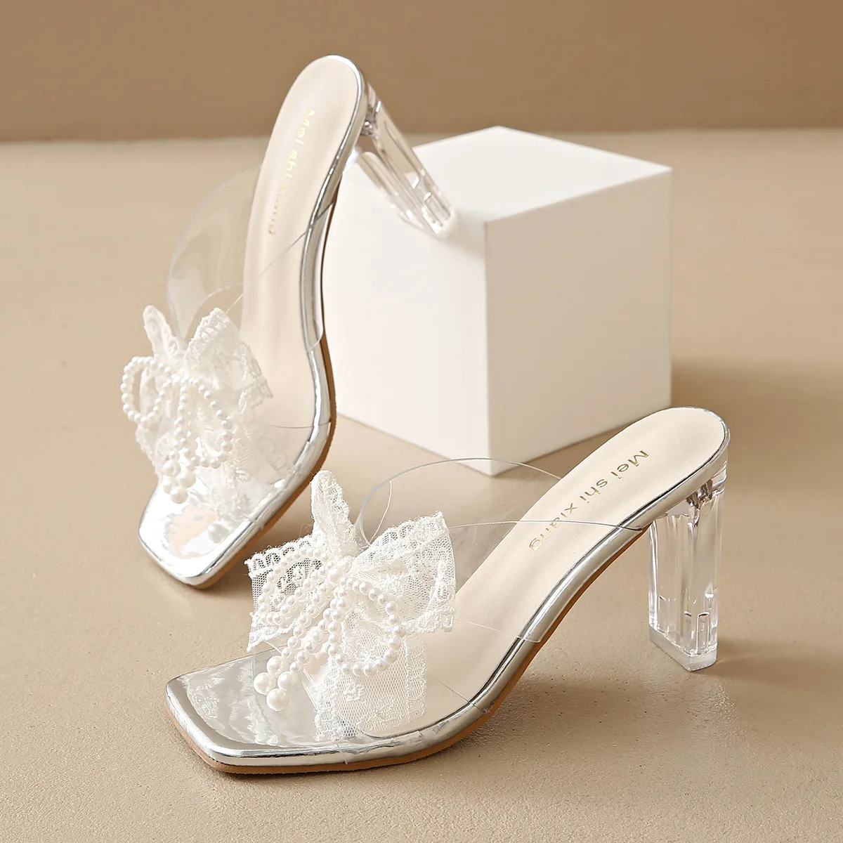 

Summer 2025 Elegant Women's Pearl Bowtie Sandals Thick High Heels Crystal Slippers Woman Square Toe Lace Beaded Gladiator Shoes