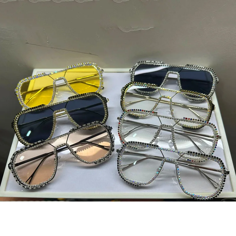 Diamanten-Sonnenbrille für Damen 2026 – Neue luxuriöse Strass-Sonnenbrille, einzigartige handgefertigte modische Einteiler-Sonnenbrille für Frauen, übergroße Brillen – Detail 2