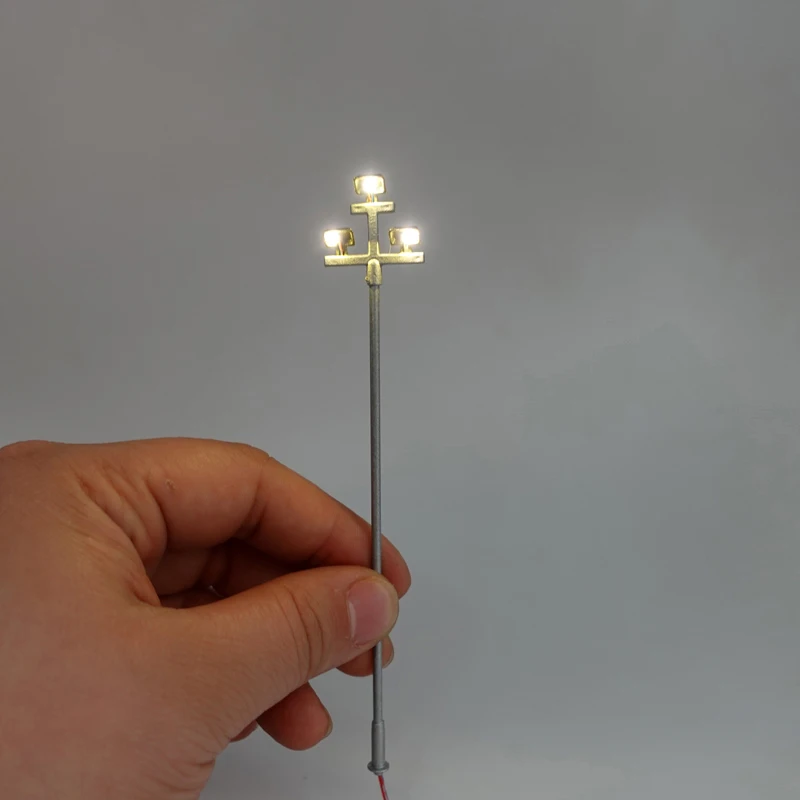 2 pces 1:87 ho escala torre lâmpada modelo 3v/12v cabeça dupla led lamppost quente branco trem ferroviário rua luz estrada estacionamento layout