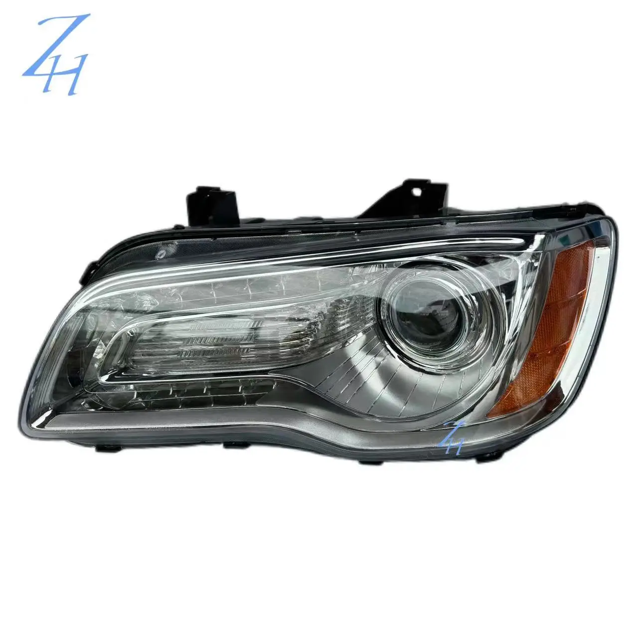 For2011-2017 Chrysler 300C Automotive Headlights LED headlights assembly Original manufacturer front lights