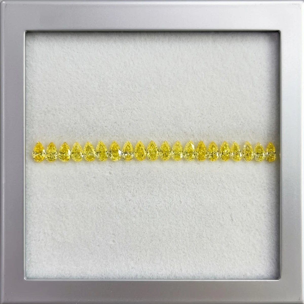 Fancy Vivid Yellow Pear Cut Lab Created Diamond Set CVD/HPHT 0.2/0.45ct Lab Loose Diamond Set For Necklace/Bracelet Made