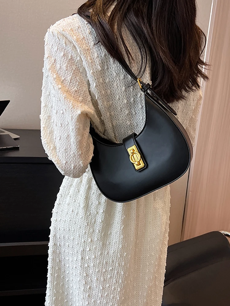 2024 Spring Summer New Chic Shoulder Bags For Women Fashion Textured Hasp Crossbody Bag Elegant Ladies Commuter Underarm Sac