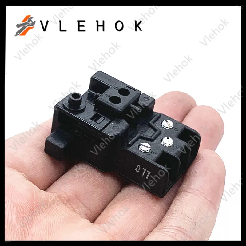 

Switch for MAKITA 5621RD BCS550 BLS713 BSS500 BSS610 BUC122 DCS550 DCS552 DLS713 DSS500 DUC122 LS800D