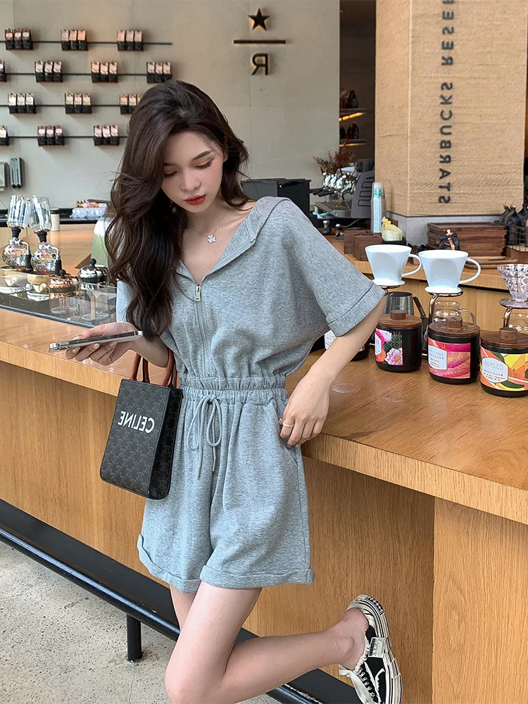 จั๊มสูทมีฮู้ดลำลองสำหรับผู้หญิง กางเกงเอวสูงทรงสลิมสำหรับฤดูร้อน สไตล์เกาหลี แฟชั่นลำลอง ชุดจั๊มสูทแบบชิ้นเดียว