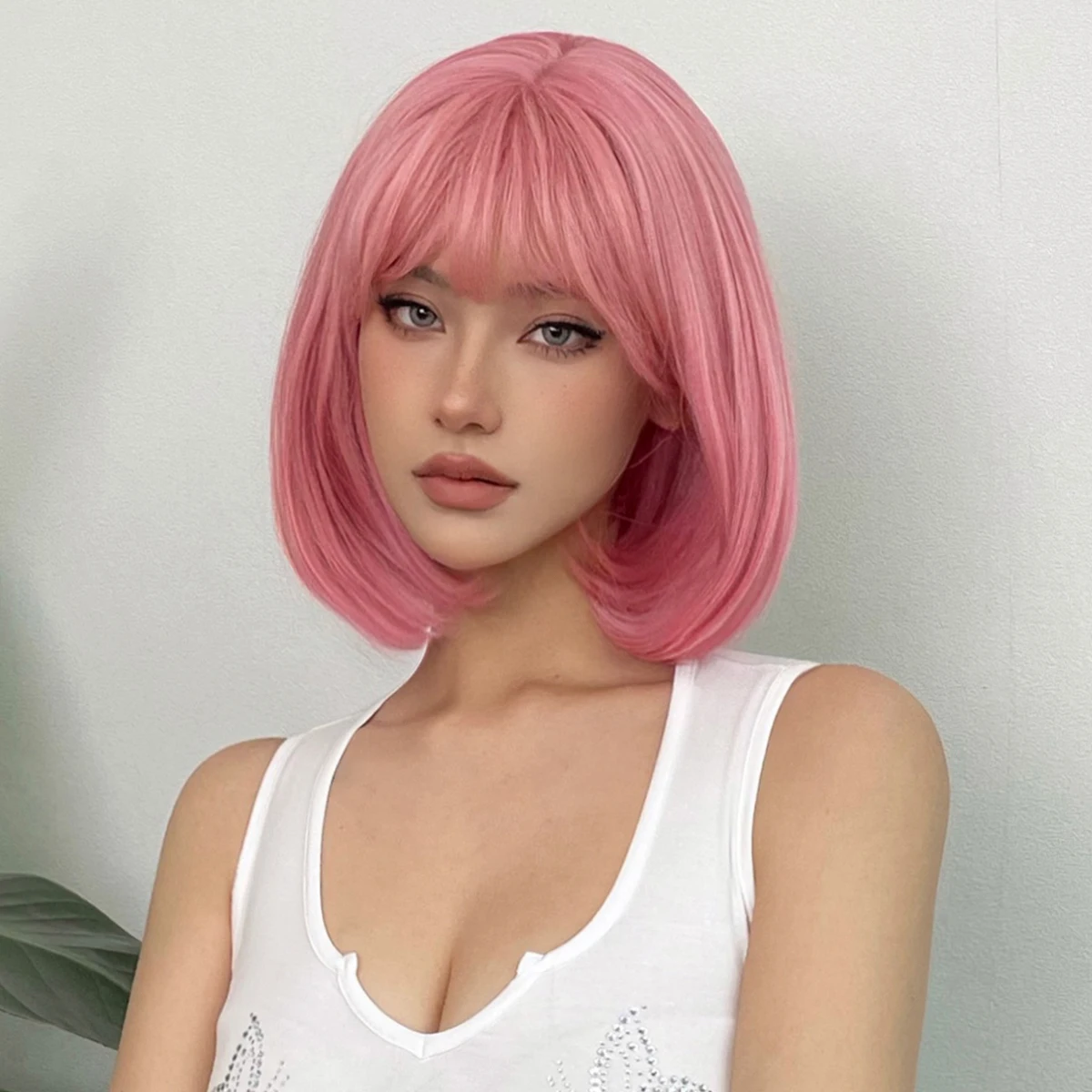 Short Straight Bob Synthetic Wigs Pink Natural Hair Wig with Bangs for Women Cosplay Cute Wig Heat Resistant Fiber