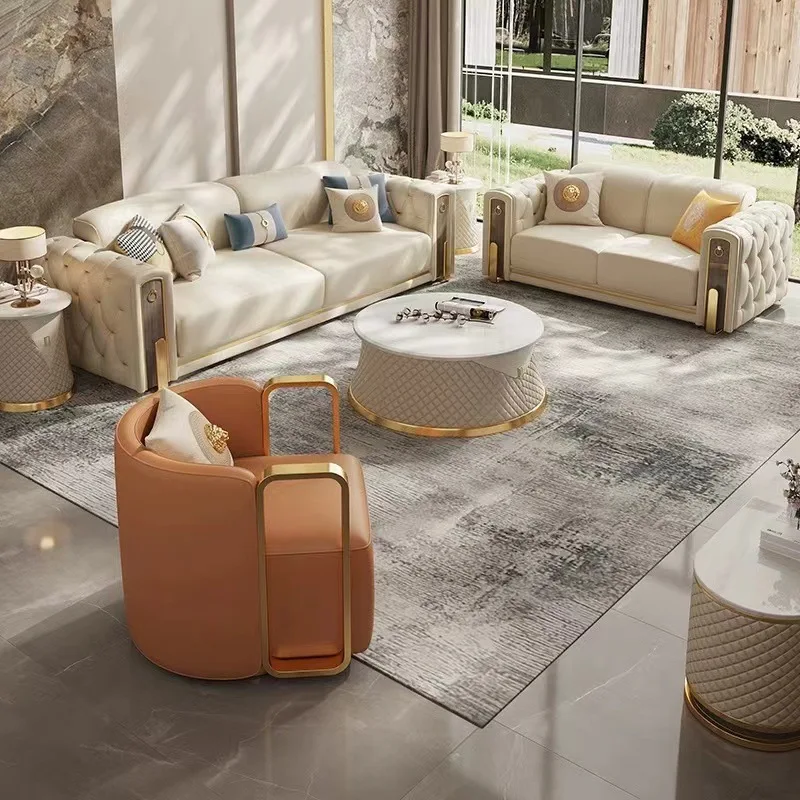 โซฟาหนังห้องนั่งเล่นวิลล่าอพาร์ทเมนต์ขนาดใหญ่และเล็กสไตล์อิตาเลียนหรูหราเบาๆ โซฟาหนังโพสต์โมเดิร์นดีไซน์เนอร์ระดับไฮเอนด์อเมริกัน