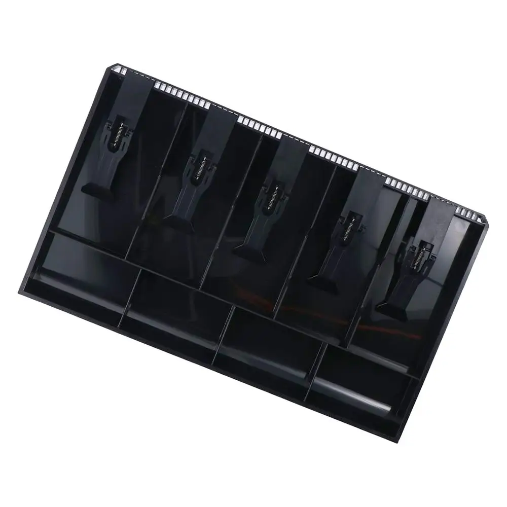 Kasa fiskalna z pięcioma przegródkami, wkładana szuflada kasy, przegródki do przechowywania pieniędzy, kasa fiskalna z szufladą