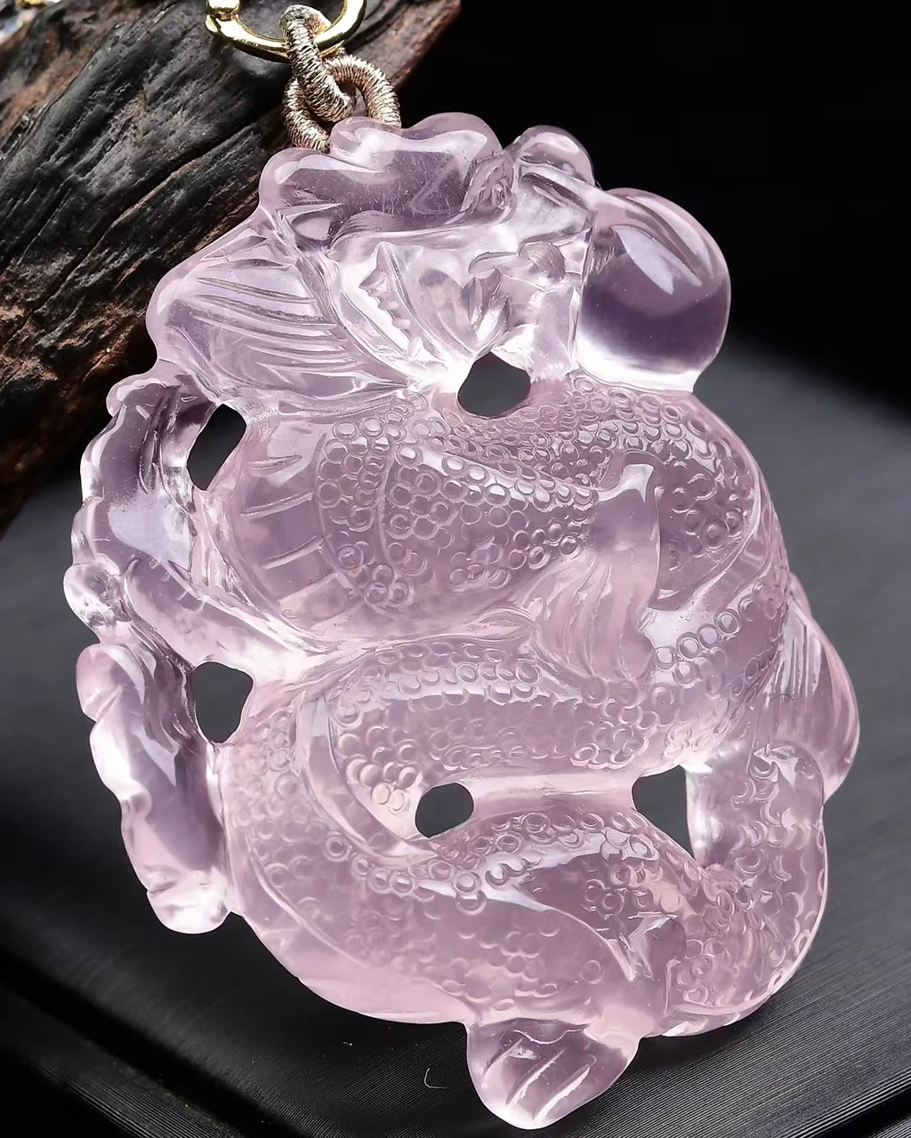 Natural Rose Quartz Women Pendant Necklace Dragon 59*46*14mm Flower Rose Quartz Love Gift Love Crystal Jewelry AAAAA