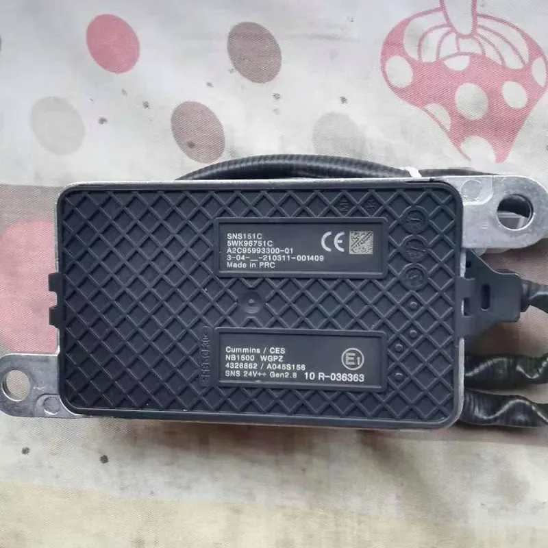Nitrogen Oxygen Sensor 5WK96751C NOx Sensor for Cross-border 24V