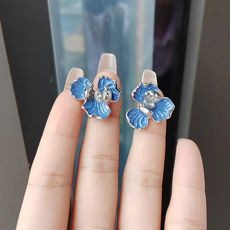 Simple Elegant Unique Blue Iris Flower Crystal Earrings For Women Trendy Temperament Jewelry Earrings Girl\'s Wear Accessories