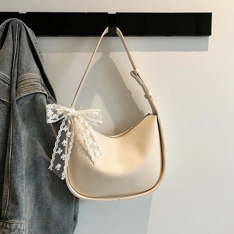 

Luxury Women's Shoulder Bag Made Of Suede Leather Featuring Trendy Commuter Design And Paris Casual Vintage Style​