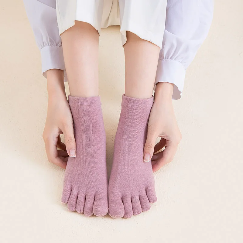Spring Summer Women's Short Five Finger Socks Candy Color Ankle Socks Sweat absorption Breathable Cotton Split Toe Socks 5 Toes image 4