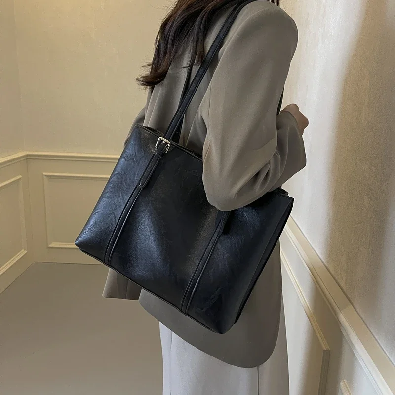 Leftside-Sacs fourre-tout rétro en cuir PU pour femmes, sac sous les bras, sacs à main féminins, hiver Y2K, nouvelle tendance de la mode, 2024