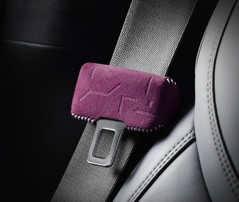 Two Pieces Embossing Frame Front Row Suede Automobile Safety Belt Buckle Protection Cover Suitable For ZEEKR 007 2024