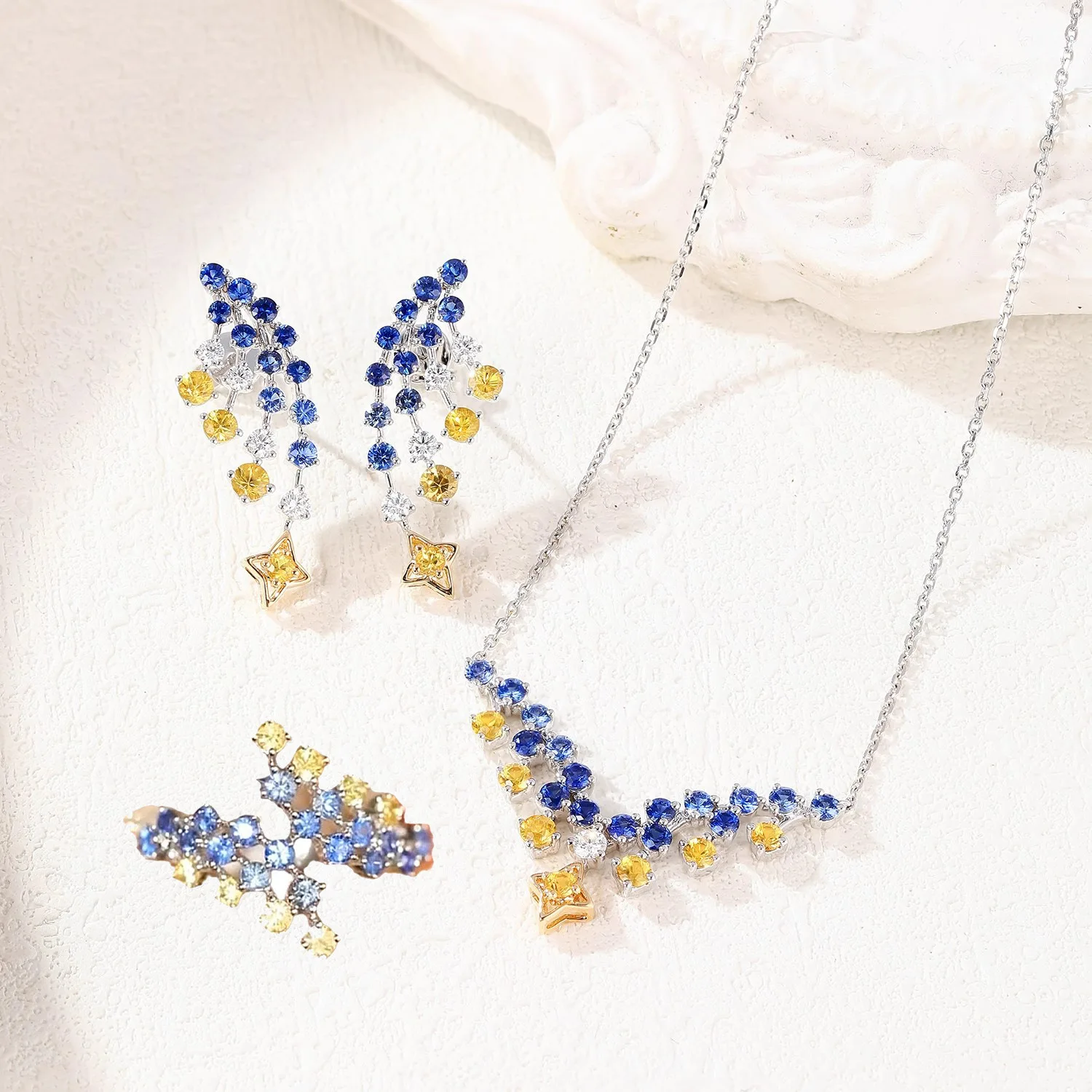 Women's S925 Sterling Silver Jewelry Set with Gradient Blue Sapphire Necklace and Ring