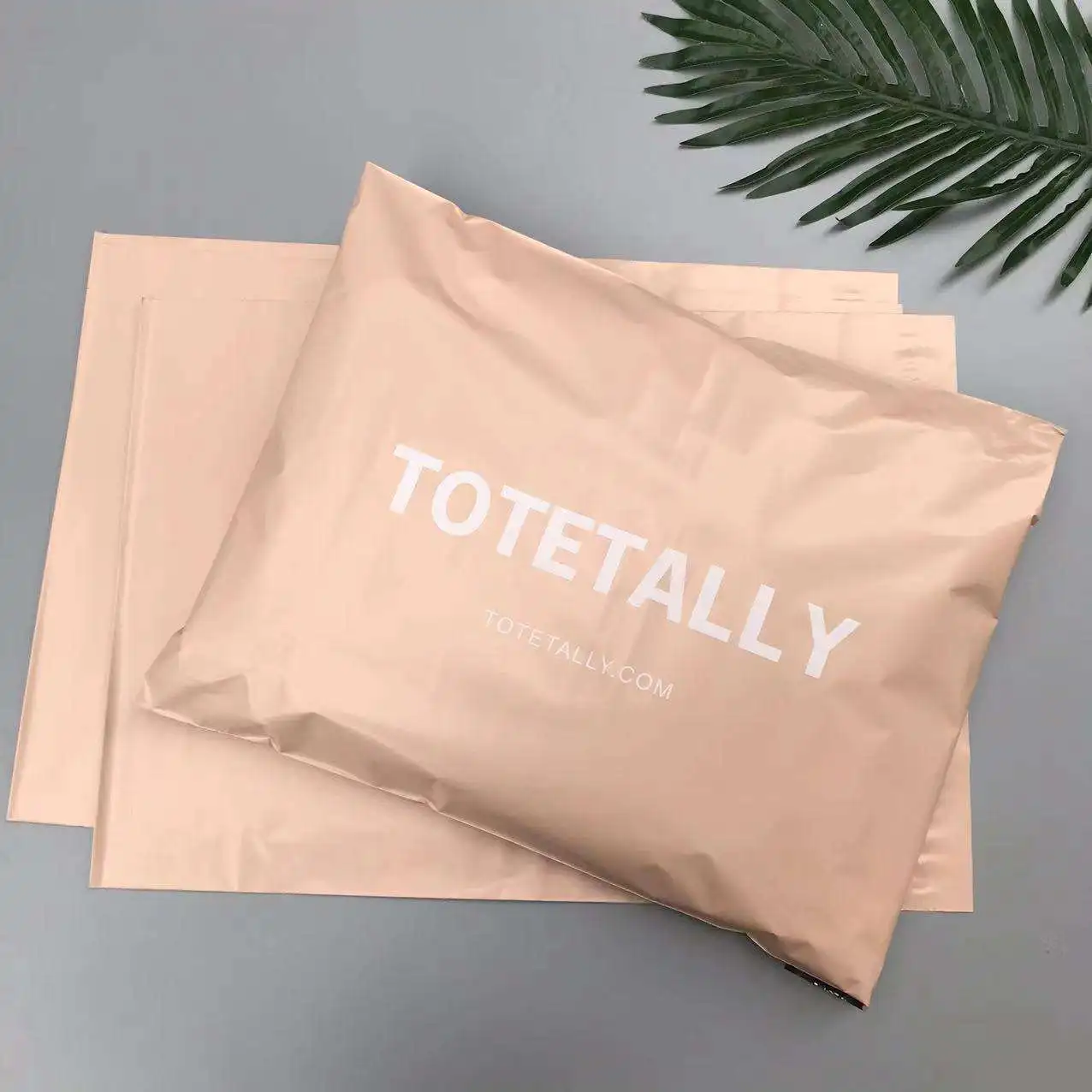 Bolsa de plástico con diseño de logotipo personalizado, bolsa de embalaje para ropa