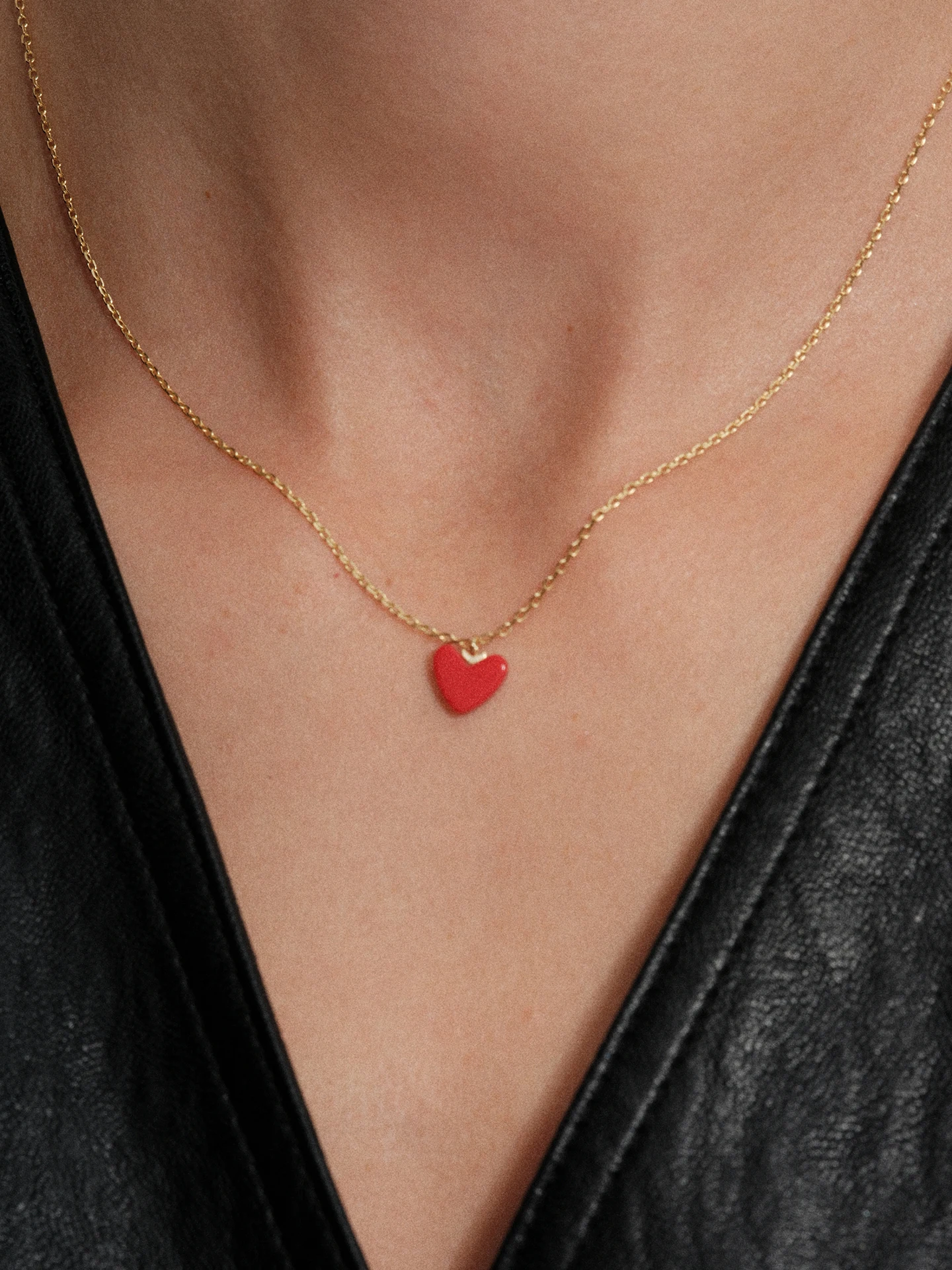 s925-sterling-silver-lucky-red-heart-charm-fine-chain-clavicle-necklace-simple-style-universal-jewelry-online-exclusive