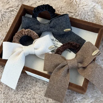 Retro Bow Scrunchies 4