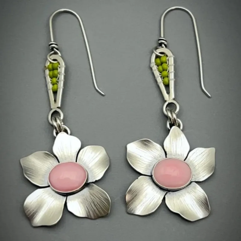 Vintage Flower Earrings with Conch Botanical Earrings for Women, Dangle Earrings, Unique Jewelry