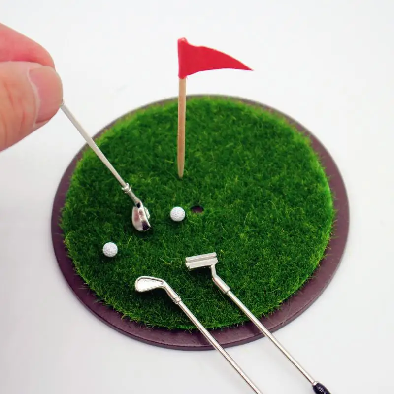7 unids/set casa de muñecas Mini Club de Golf modelo de pastizales conjunto accesorios de muebles para decoración de casa de muñecas niños juguetes para juego de imitación regalo