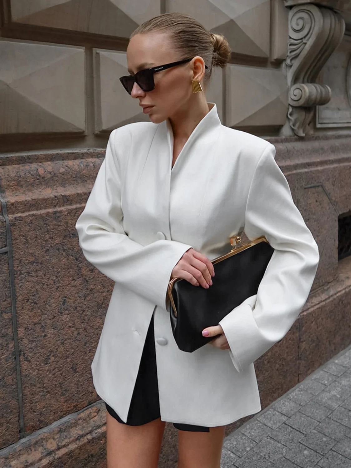 

2026 Autumn Women's European American Style White Stand-Collar Slim Fit Blazer Elegant Casual Fashion Suit Jacket