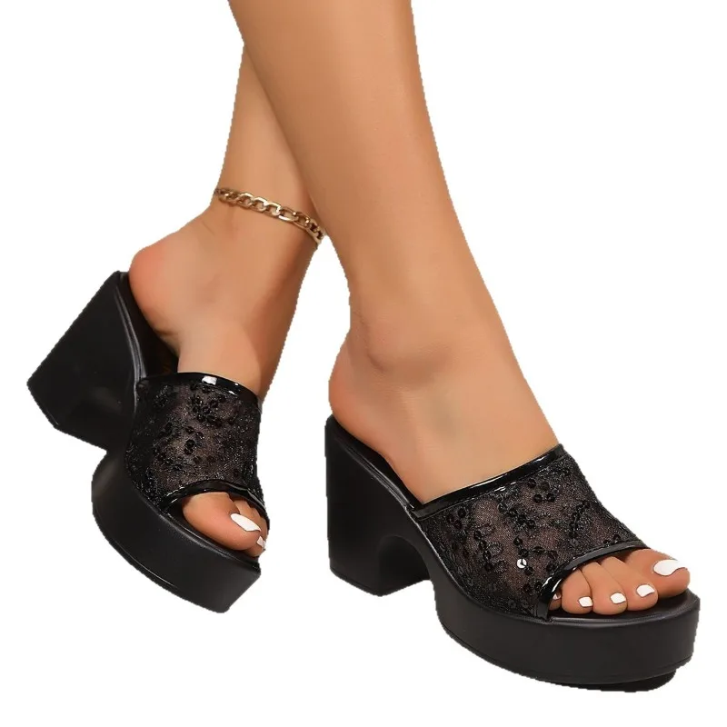 

2026 Fashion Shiny Sequin Decoration Summer Peep Toe Thick Platform Slippers Outdoor Chunky Heel Women Sandals Sandalia Feminina