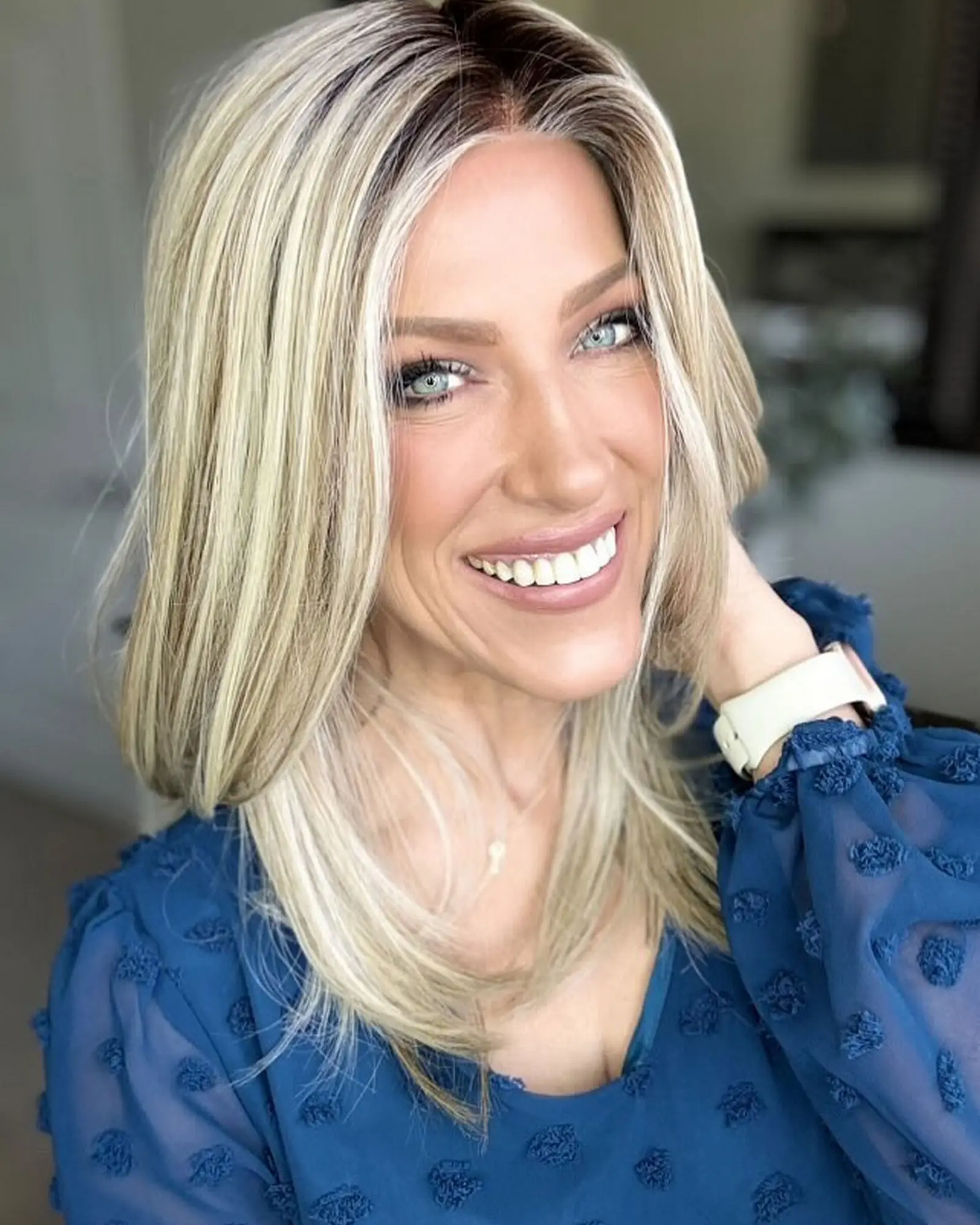 شعر فاخر طبيعي مستقيم الاصطناعية الدانتيل الباروكات أمامي أومبير الكتف الرماد شقراء الاصطناعية الدانتيل الباروكات أمامي ألياف سمراء #2