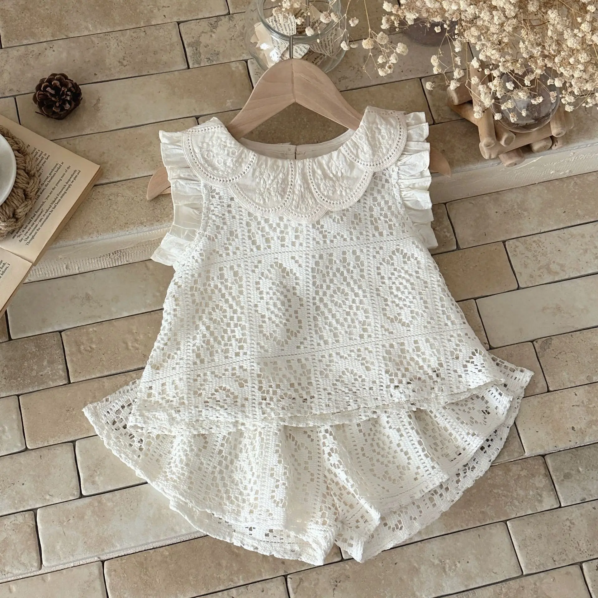 INS Style Summer Infant Baby Girls Lace Hollow Out Petal Ruffle Collar Short Sleeve Top & Shorts 2 Piece Outfit