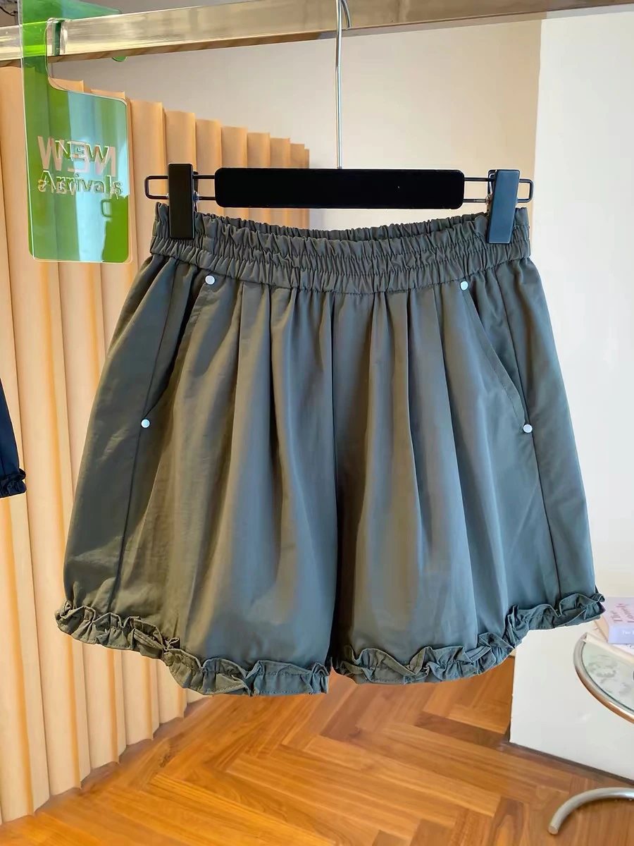 

plus Size Women's Summer Sporty Style Elastic Waist Short Pants Loose Fit Casual Wide Leg Pants Breathable Lightweight