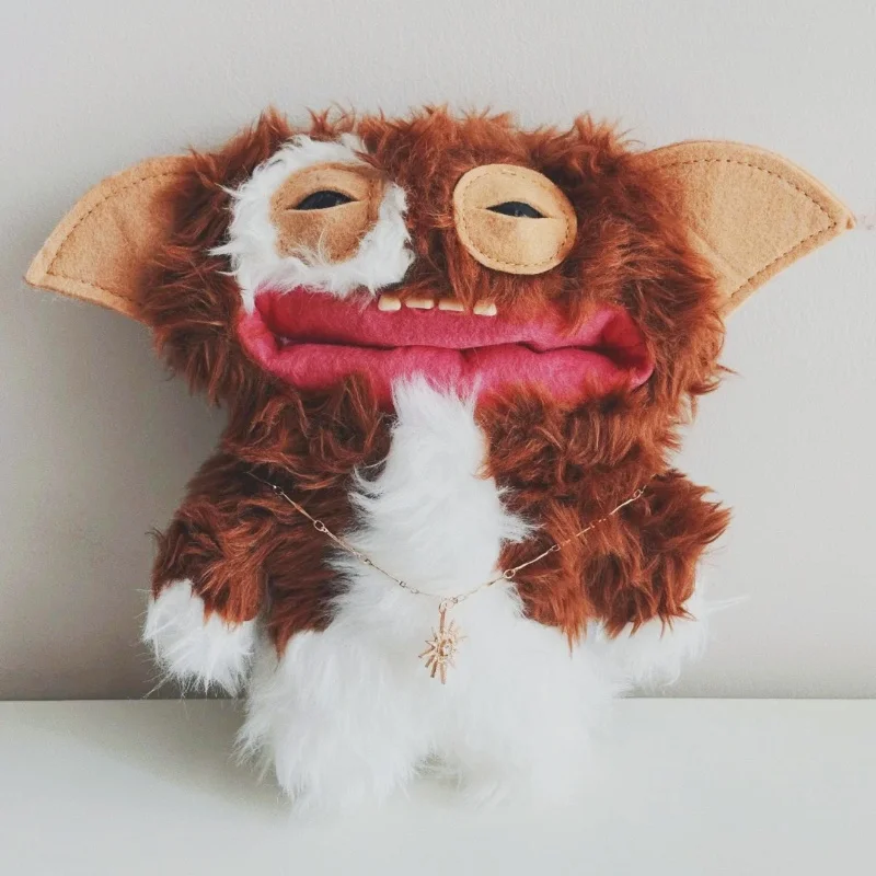 Disponibile 23 cm Gremlins Fuggler Co-Branded Divertente brutto Mostro Stripe Gizmo Action Figure Peluche alla moda con valore da collezione