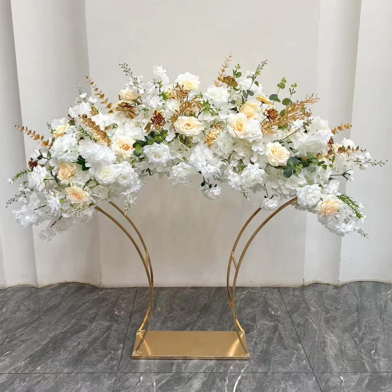 

10pcs Shiny Gold Floral Candle Holder Decoration Wedding Stage Flower Table Centerpieces Vase Mall Bouquet Display Stand 90 Cm