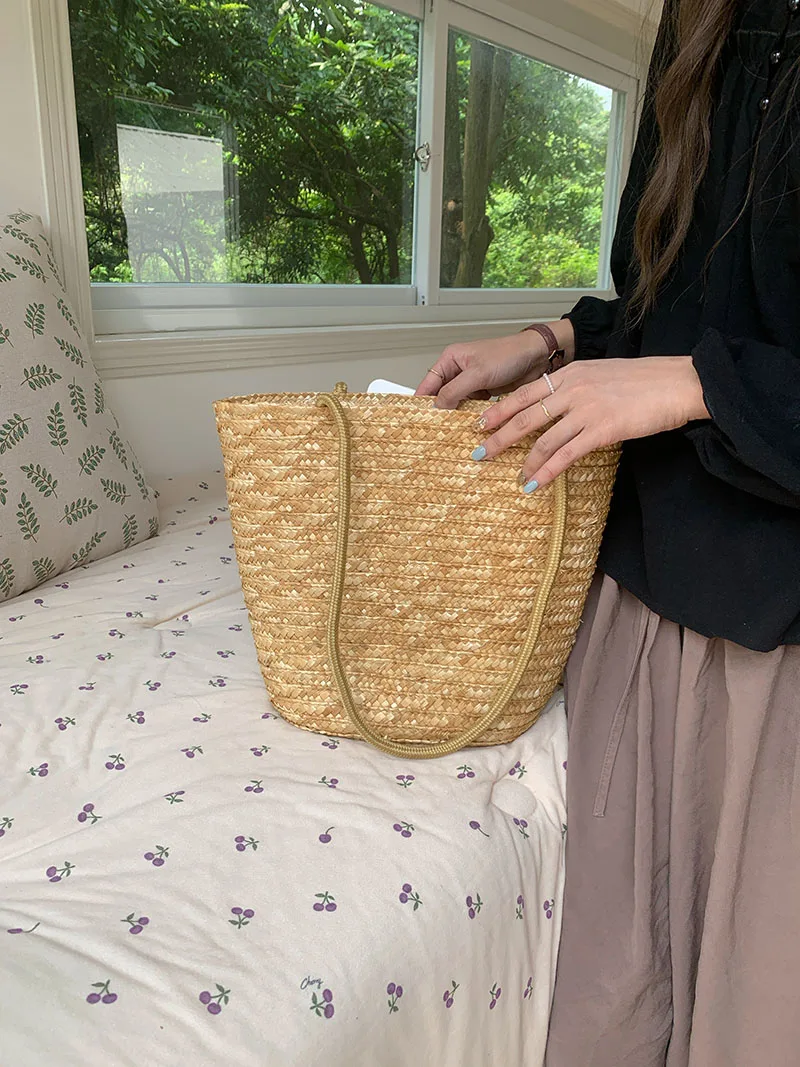 Retro Large Capacity Women\'s Knitted Shoulder Bag Summer Vacation Beach Tote Bags Natural Straw Woven Female Bucket Handbags