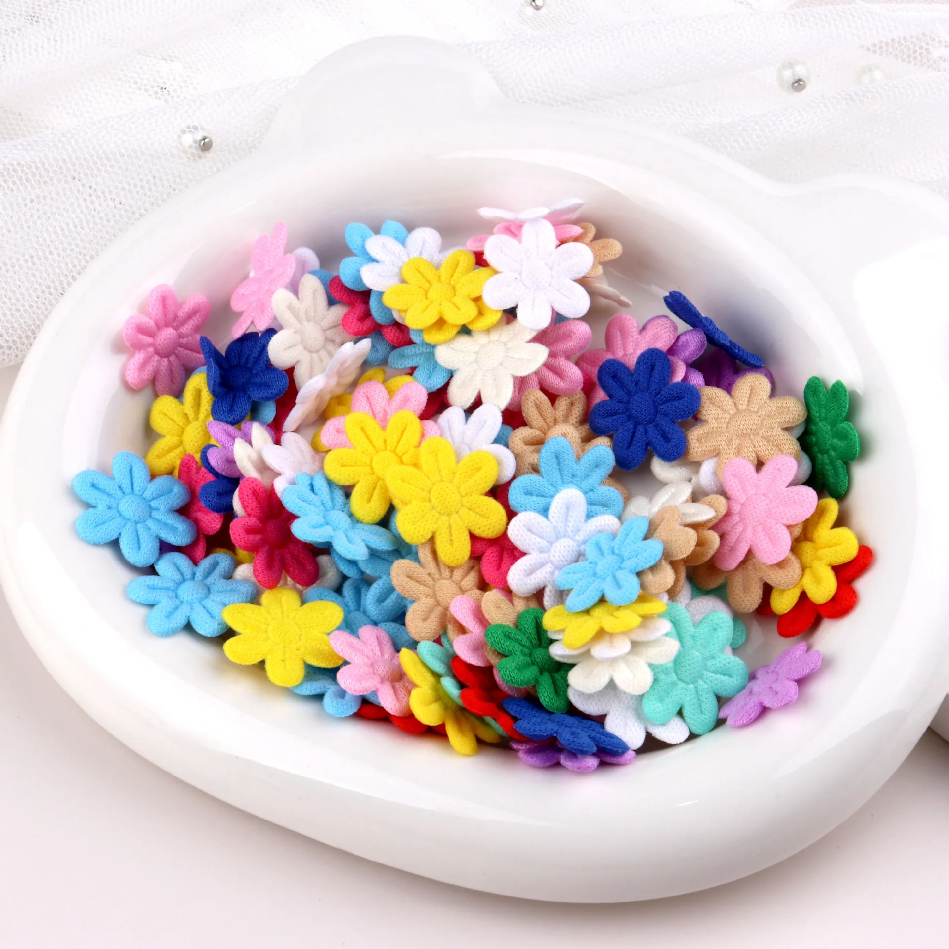 100pcs Artificial Flowers Felt Cloth Five-Petal Flower Embossing Fake Flower For Wedding Home Decor DIY Scrapbooking Wreath Lore