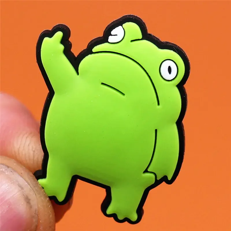 1pcs Funny Shoe Designer Charms Accessories PVC Arrogant Cute Frogs Clogs Buckle Decorations fit Party Kids Gifts