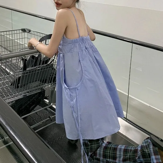 Blaues Träger-Tanktop für Damen, 2025, Sommer, neues Design, Sensation, süßer und würziger Stil, rückenfrei, lockeres und schmales Kleid