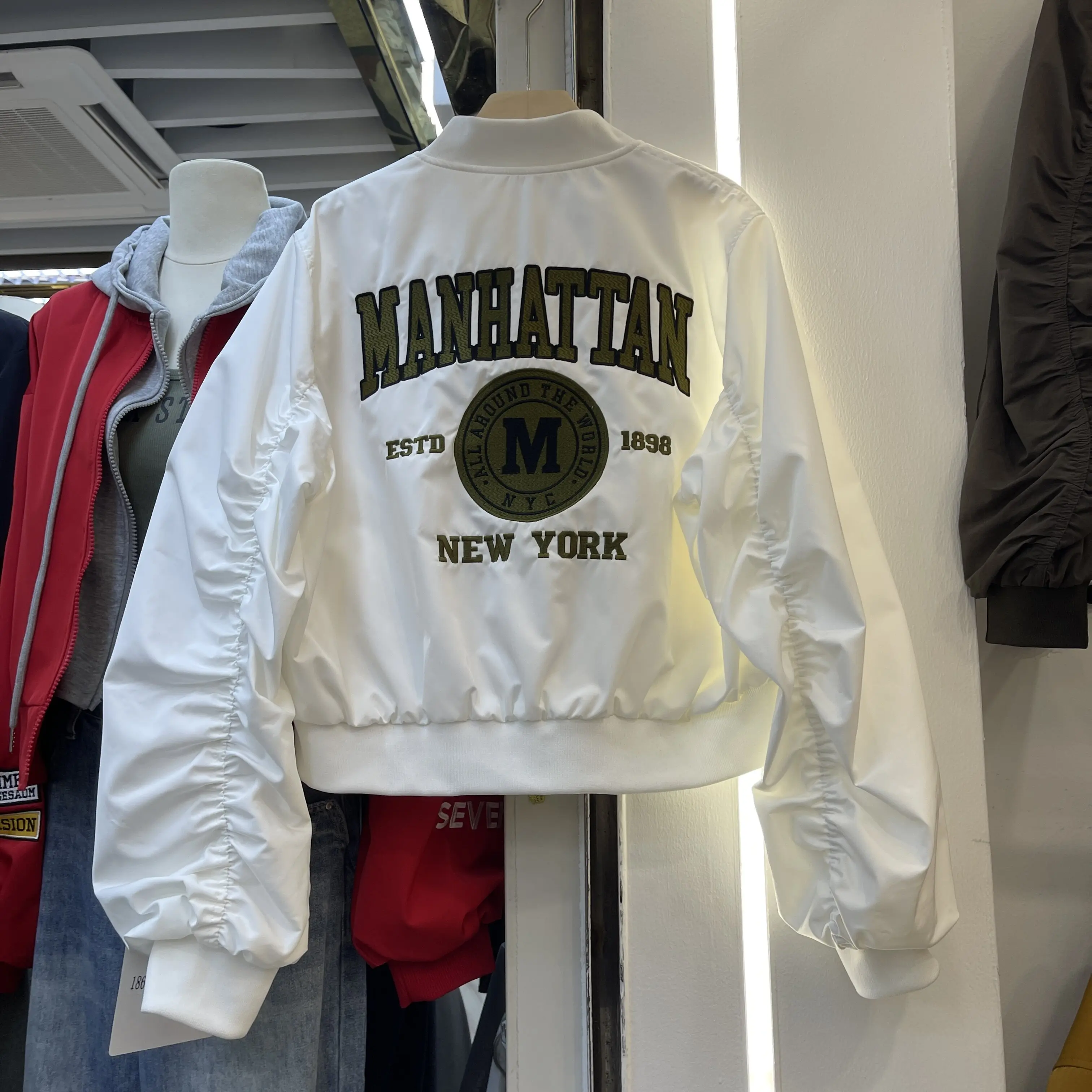 Streetwear Baseball Jacket Women 2026 New Autumn All-match Stand Collar Zip Cardigans Coat Embroidery Letters Bomber Jackets