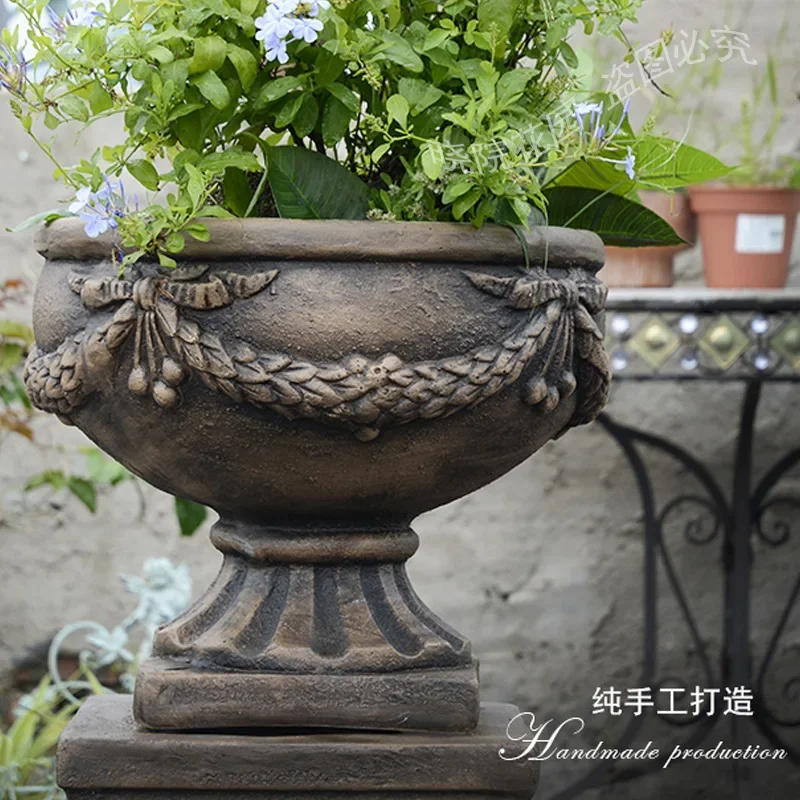 Outdoor European bronze flower pot Roman column retro villa ornament decoration garden wedding balcony courtyard handicrafts