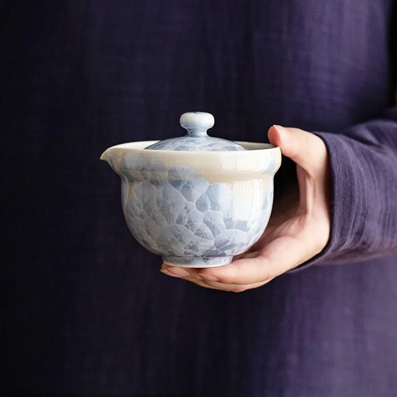 Boiled flower crystals in water, hand-glazed bowls and cups, hand-held pot Japanese style, teapot, handmade tea set