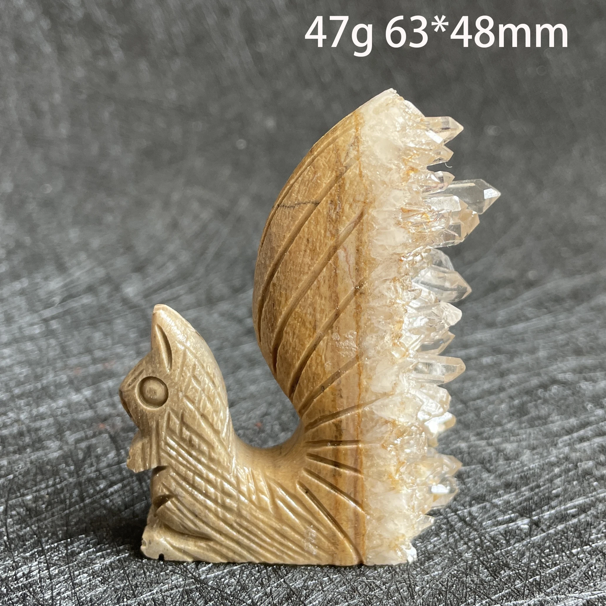 

Natural Stone Crystal Cluster Clear Quartz Squirrel Hand Carved Statue Ornament Animal Figurine Gift Energy Healing Home Decor