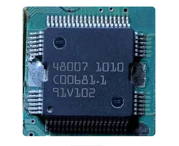 48007-hqfp64-quantier-du-produit-10-pieces