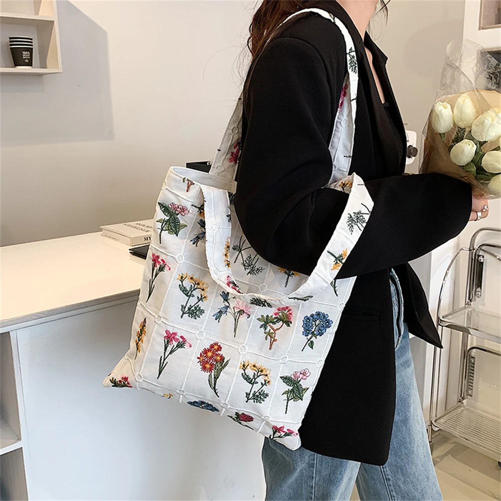 High Quality Women\'s Bags Embroidered Fashion Ladies Tote Bag Casual Female Hand Bag Designer Vintage Shoulder Handbag for Girls