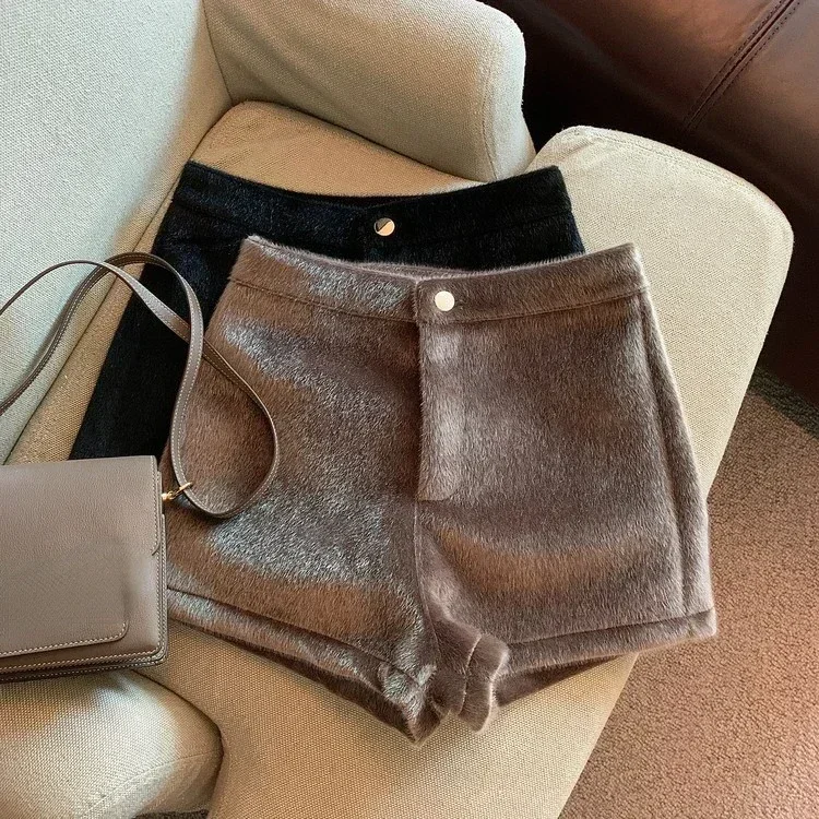 Pantalones Cortos De Mujer kısa pantolon kadınlar Vintage siyah kürk şort Feminino yüksek bel sonbahar ince seksi Harajuku Femme
