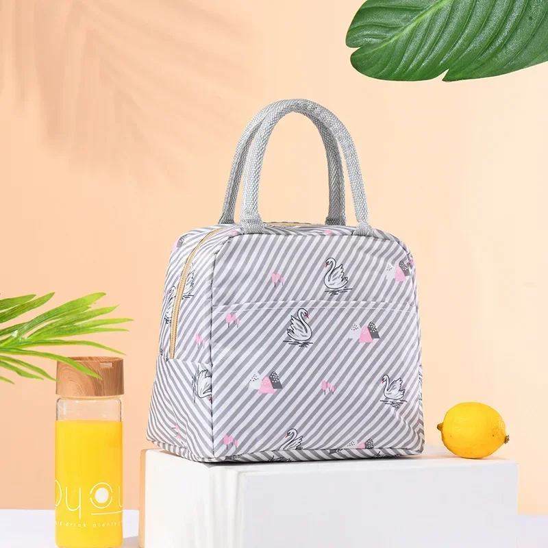 New Portable Picnic Lunch Bag New Thermal Insulated Lunch Box Tote Cooler Handbag Lunch Bags For Women Convenient Box Food Bags