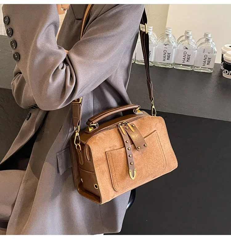 2024 New Suede Women\'s Bag with High Texture and Aesthetic Value Retro Crossbody Bag Fashionable Versatile Portable Shoulder Bag